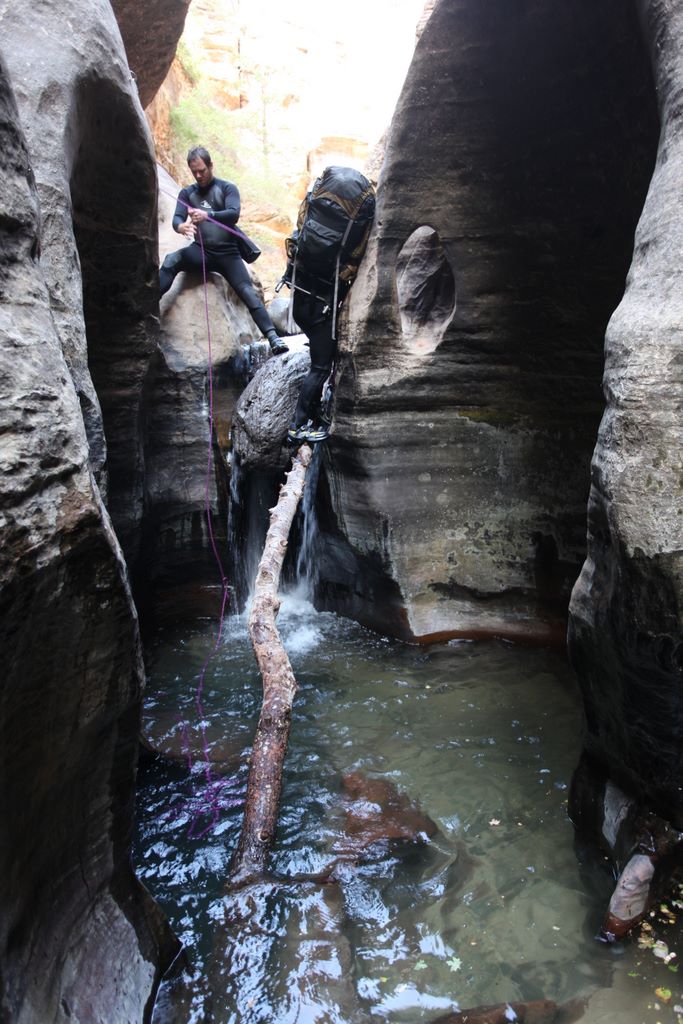 One of the rappels headed to the subway.